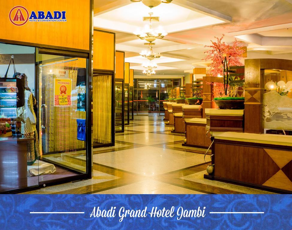 ג'מבי Abadi Hotel & Convention Centre מראה חיצוני תמונה